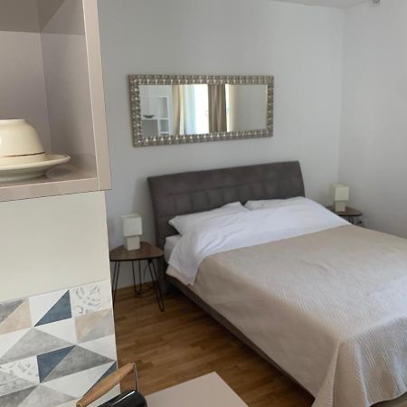 Madonna Guesthouse II Дубровник Екстериор снимка