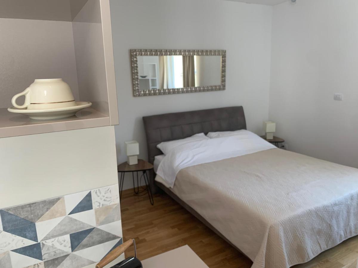 Madonna Guesthouse II Дубровник Екстериор снимка