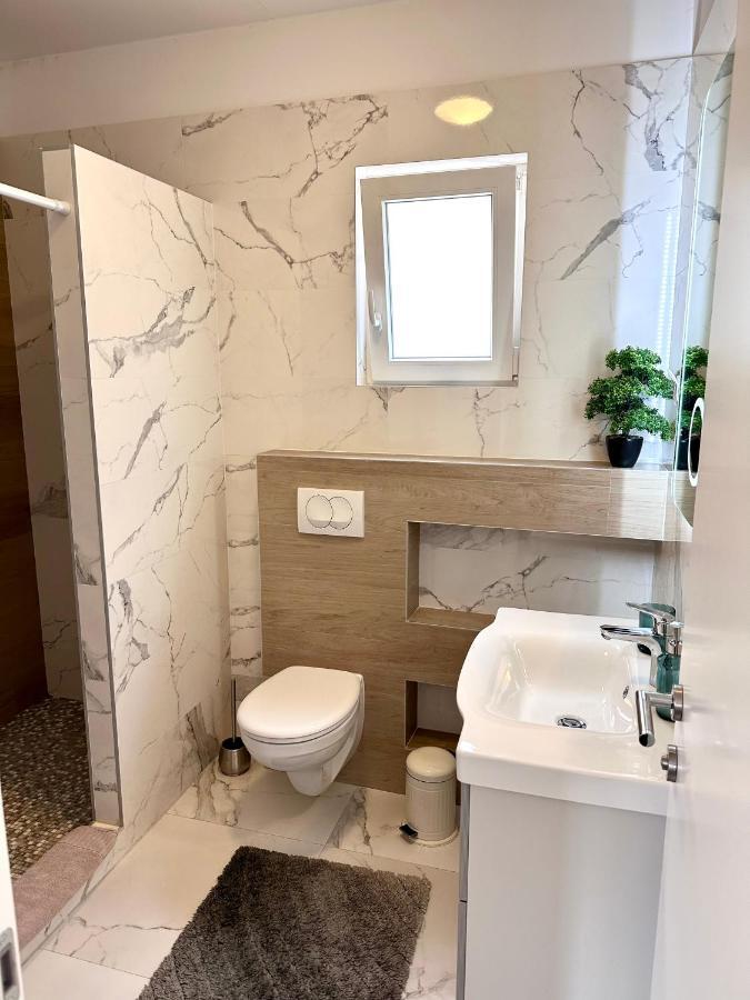 Madonna Guesthouse II Дубровник Екстериор снимка